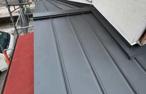 屋根カバー工法_施工後