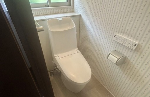 トイレ交換　施工後