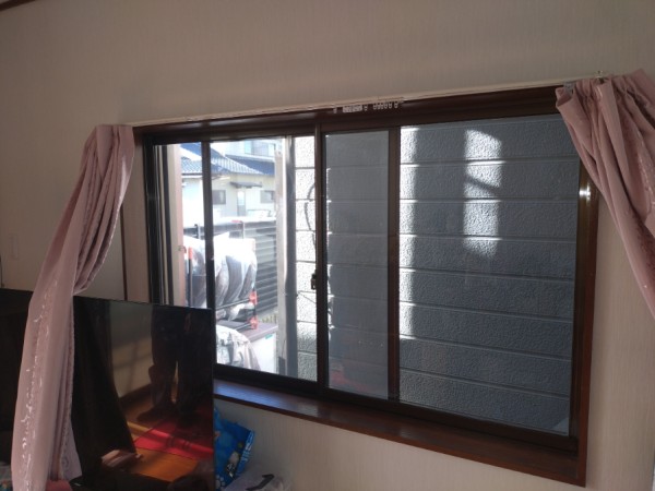 【尾張旭市】人気でお手軽な内窓リフォーム｜断熱・結露対策に効果的なインプラス工事とはサムネイル