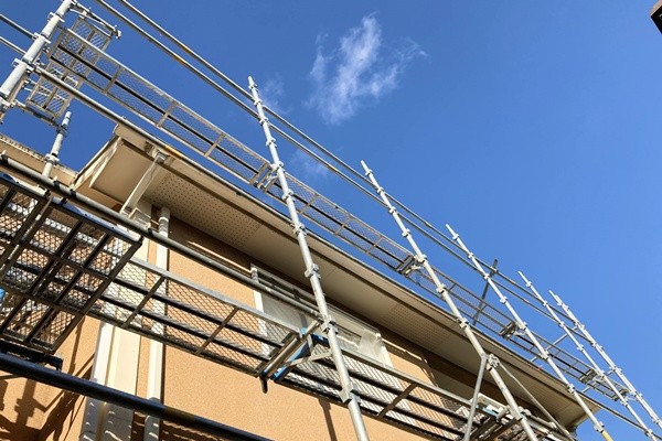 外壁塗装中は家にいる必要がある？留守でもOKな理由と生活への影響を解説サムネイル