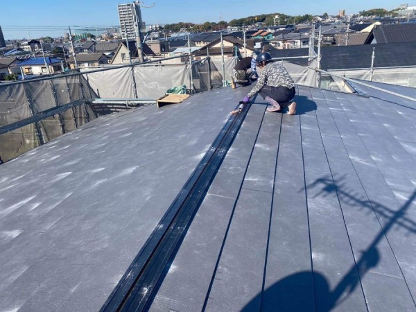 【豊田市】3階建てアパートの外壁塗装・屋根カバー工事｜アスファルトシングル屋根をスーパーガルテクトで改修サムネイル