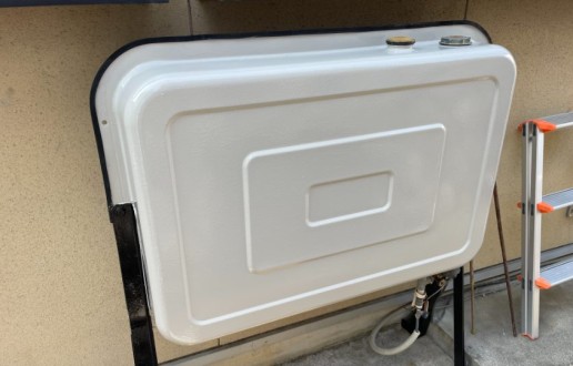 ［瀬戸市］　灯油タンク塗装・シャッターボックス塗装　M様邸サムネイル