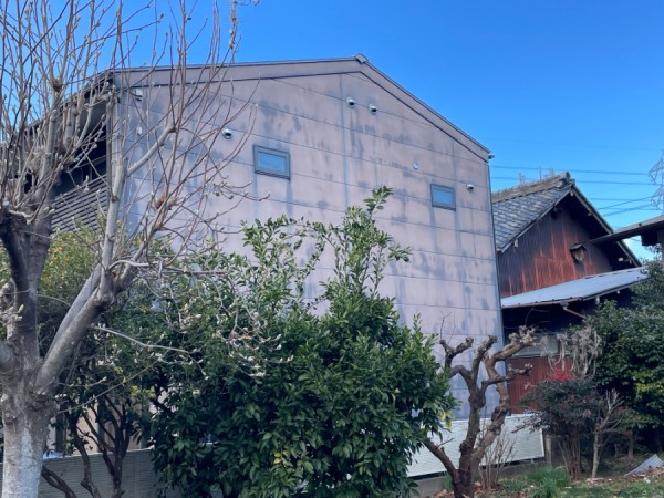 名古屋市守山区N様邸｜外壁塗装お見積り前の現地調査｜水分を含んだモルタル外壁サムネイル